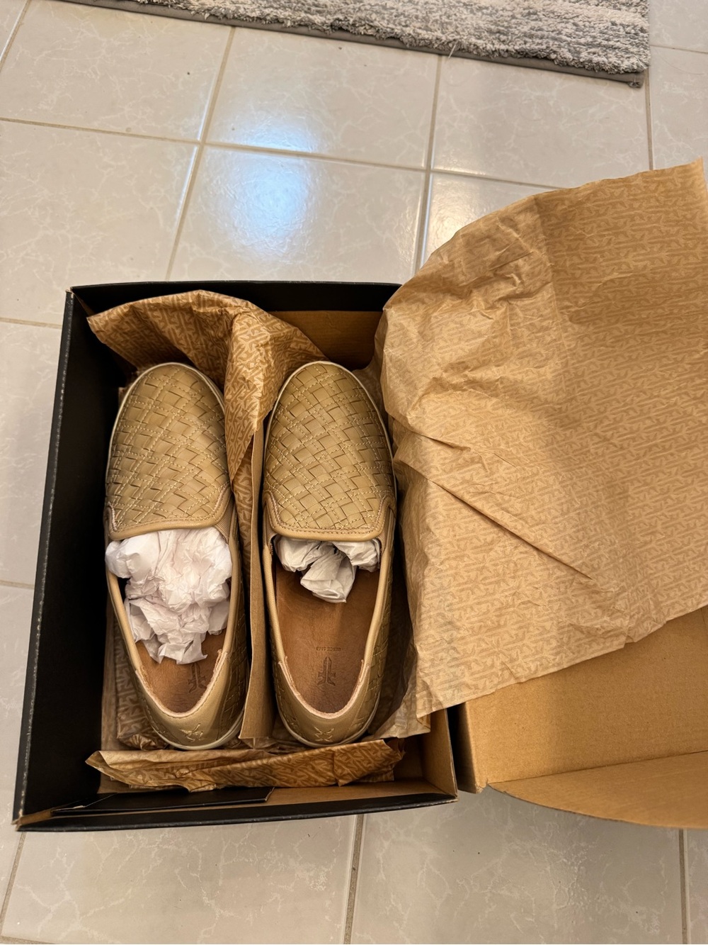 Frye Lena woven slip-on sneakers / Cream leather - size 6.5 NEW